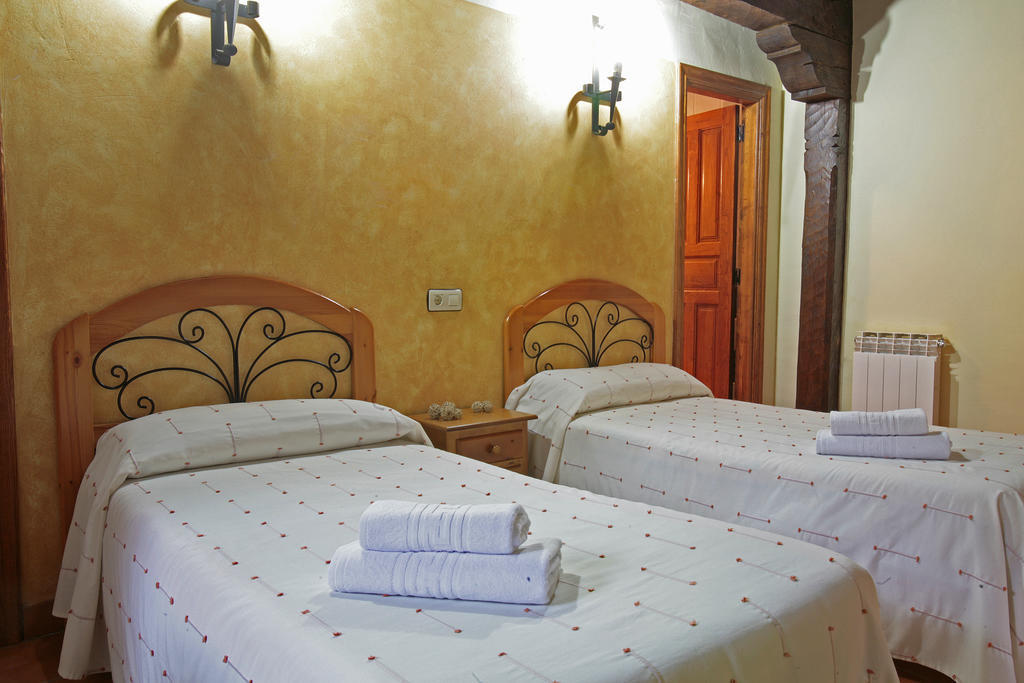 Hotel Rural Sierra De Francia Sotoserrano Стая снимка