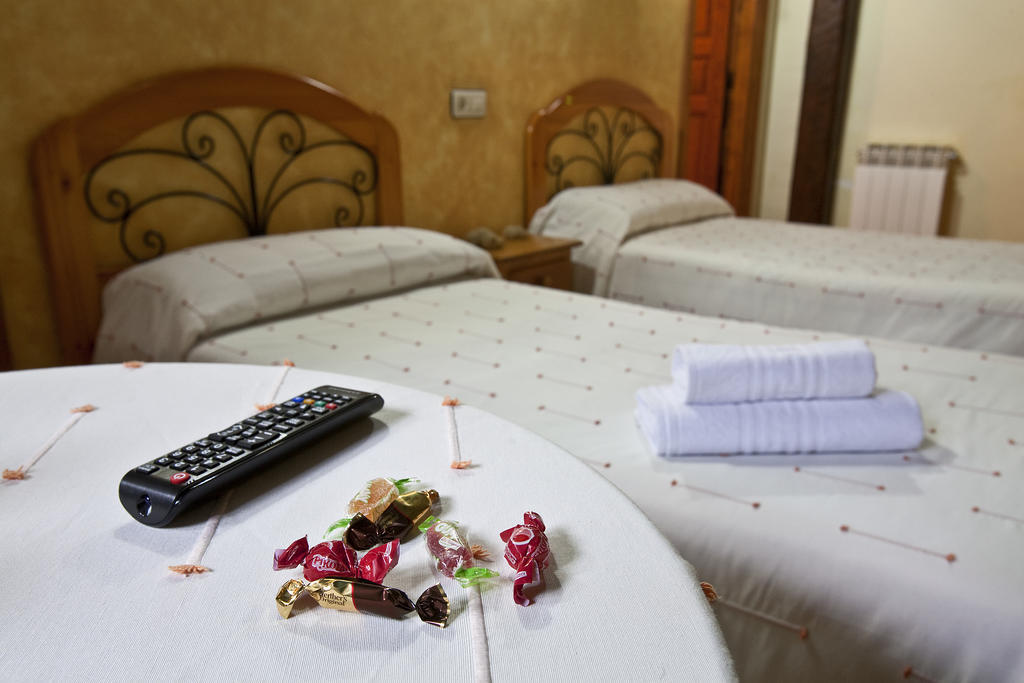 Hotel Rural Sierra De Francia Sotoserrano Стая снимка