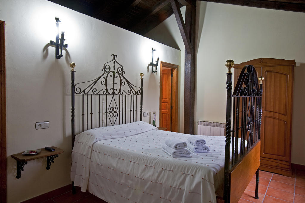 Hotel Rural Sierra De Francia Sotoserrano Стая снимка